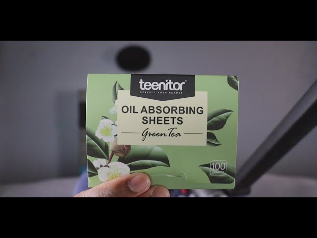Demo In Use   800 Counts Natural Green Tea Oil Control Film