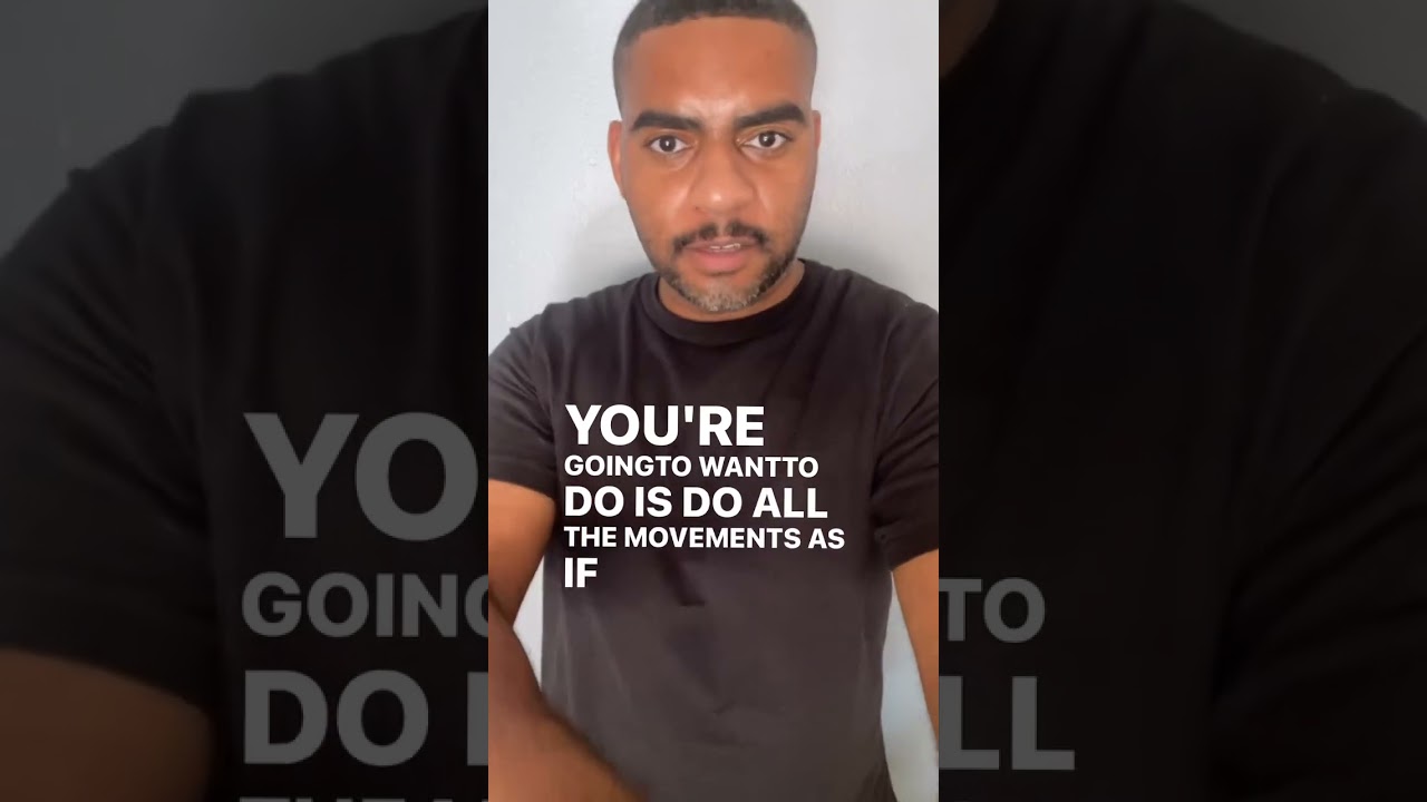 Sun salutations behind the chair ☀️🪑🧘♂️ #yoga #plank #sunsalutation #hatha #vinyasa #yogapose